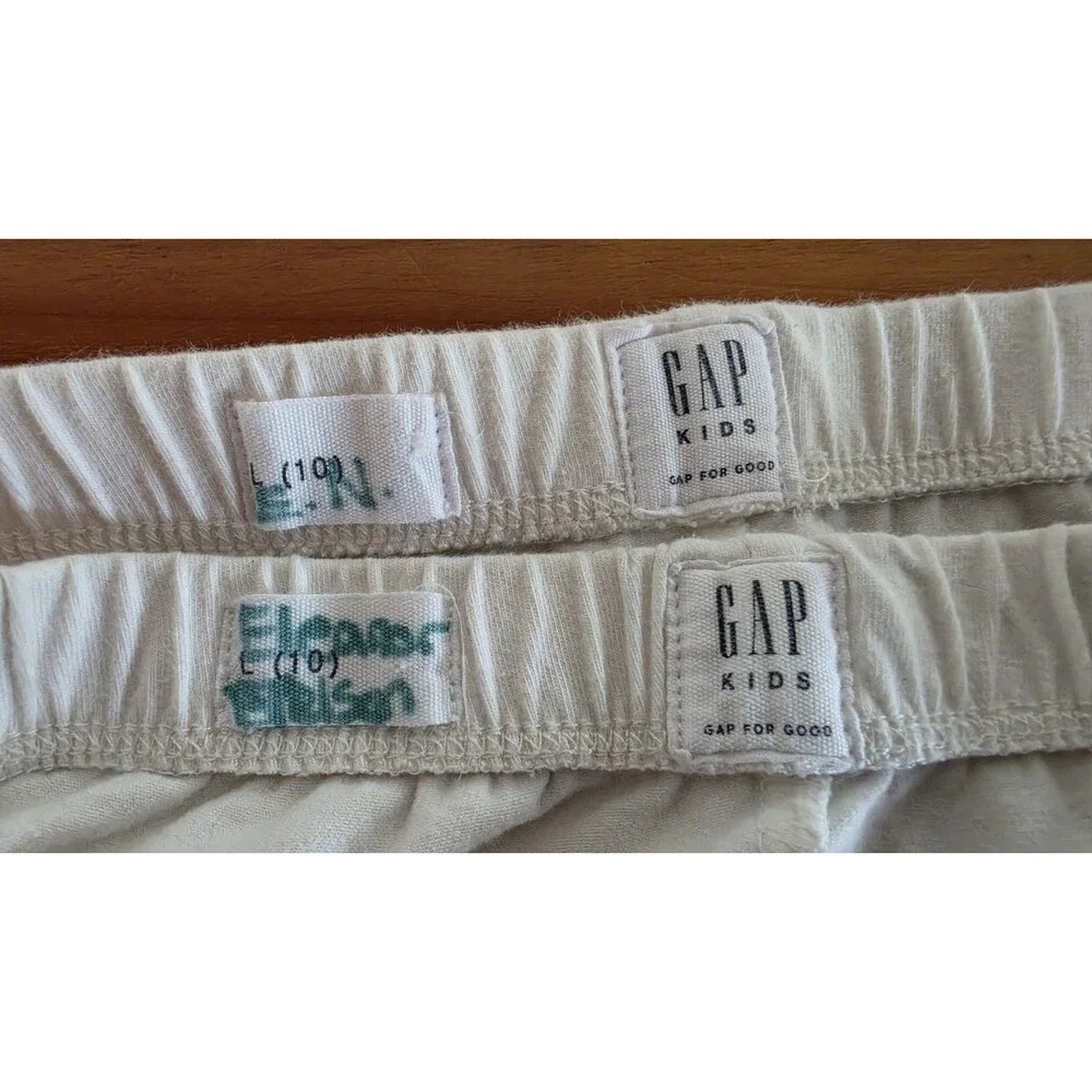 Gap Girl's White Capri Pair Of Pants Lot Size 10 READ Description
